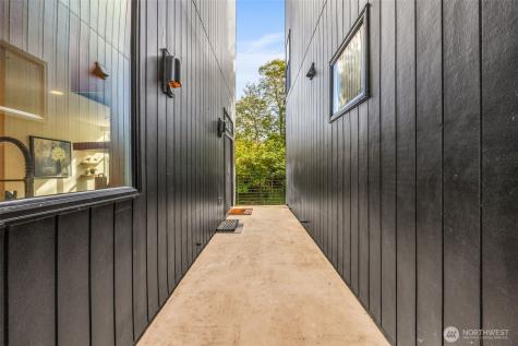 8547 Evanston Avenue N Seattle WA 98103