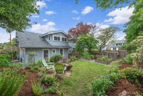 934 30th Avenue Seattle WA 98122