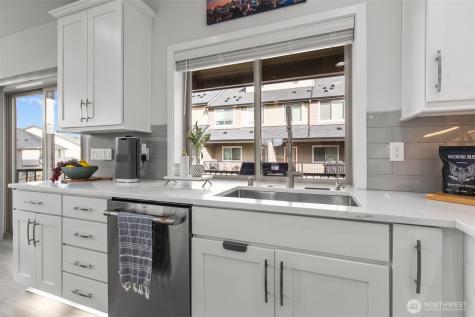 1344 6th Avenue NE Issaquah WA 98029