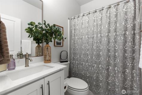 1344 6th Avenue NE Issaquah WA 98029