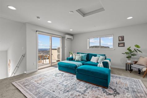 1344 6th Avenue NE Issaquah WA 98029