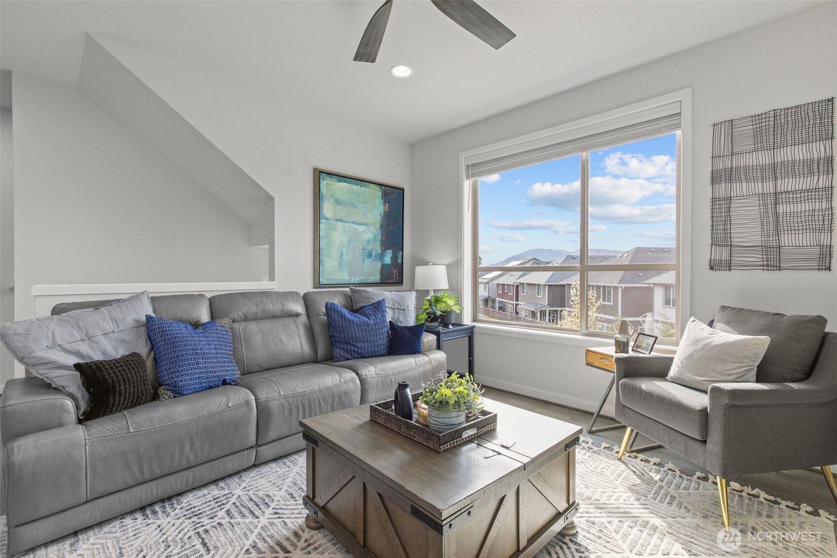 1344 6th Avenue NE Issaquah WA 98029