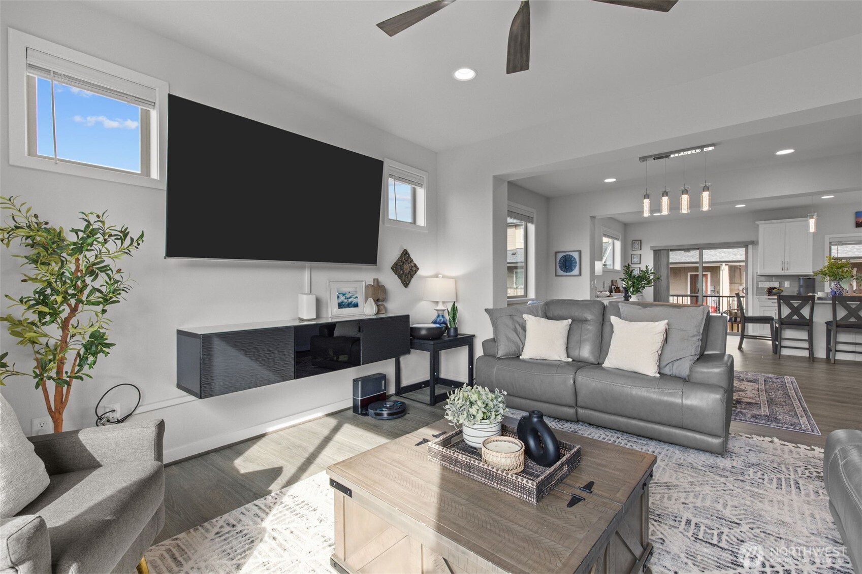 1344 6th Avenue NE Issaquah WA 98029