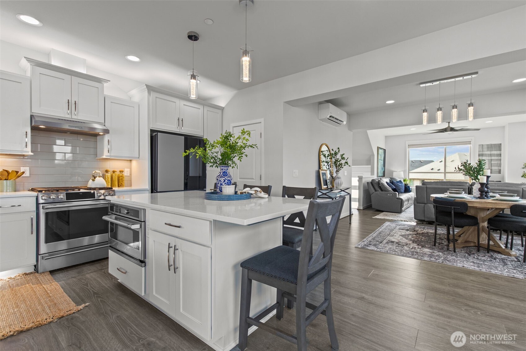 1344 6th Avenue NE Issaquah WA 98029