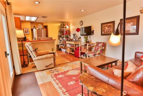 240 Mcfarland Creek Road Methow WA 98834