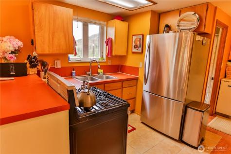 240 Mcfarland Creek Road Methow WA 98834