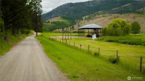 240 Mcfarland Creek Road Methow WA 98834