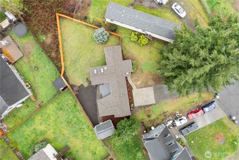 13010 222ND Bonney Lake WA 98391