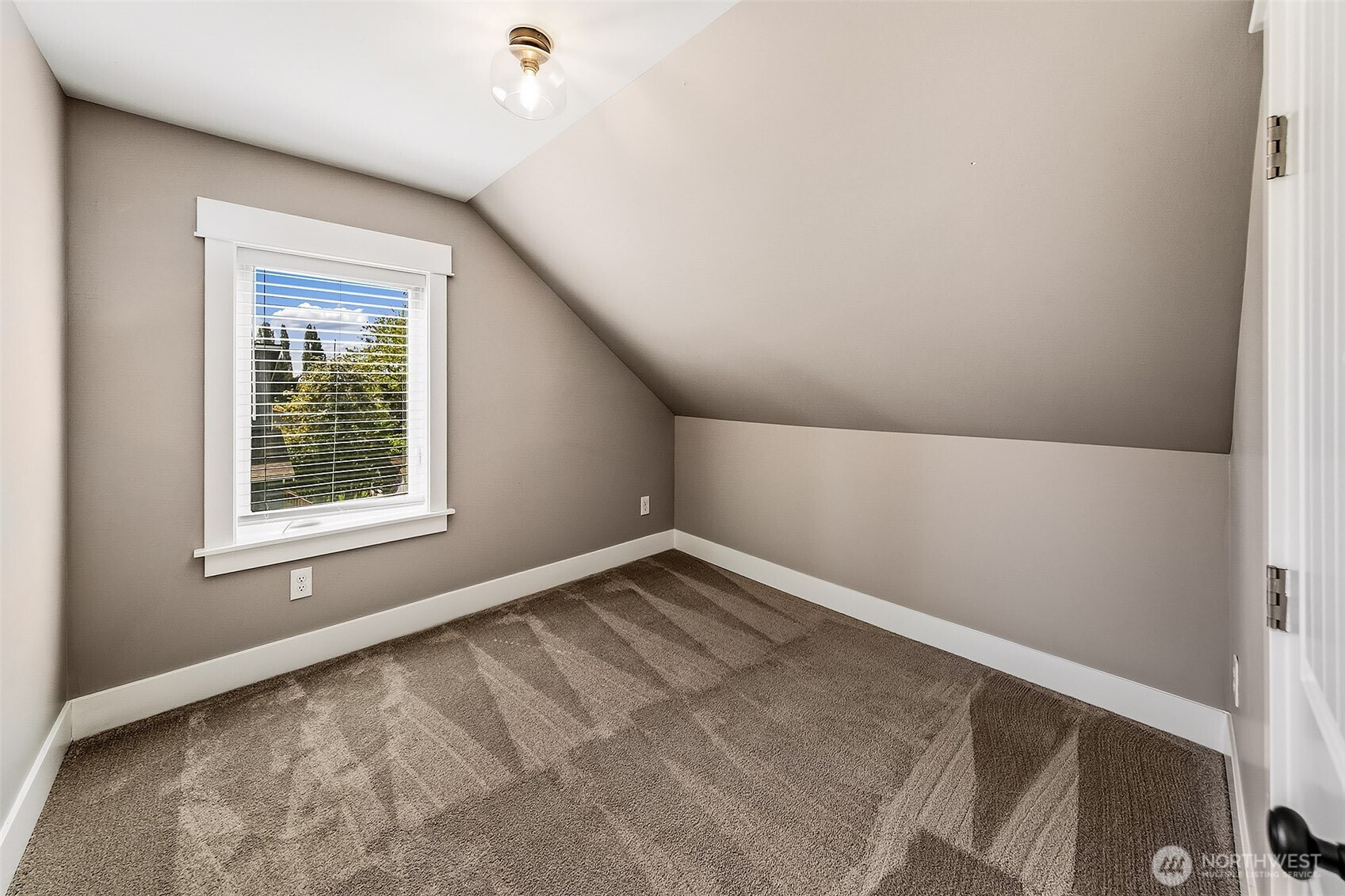 9545 2nd Avenue NW Seattle WA 98117