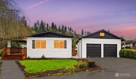 8512 144th Avenue E Puyallup WA 98372