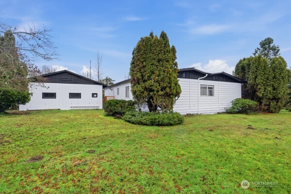 8512 144th Avenue E Puyallup WA 98372