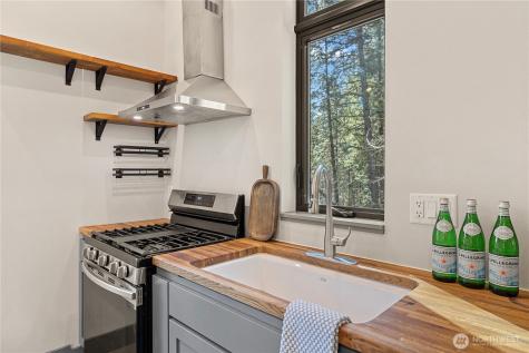 8056 Bayne Road Leavenworth WA 98826