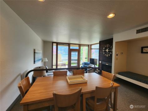 1 Nekquelekin 414-e Manson WA 98831