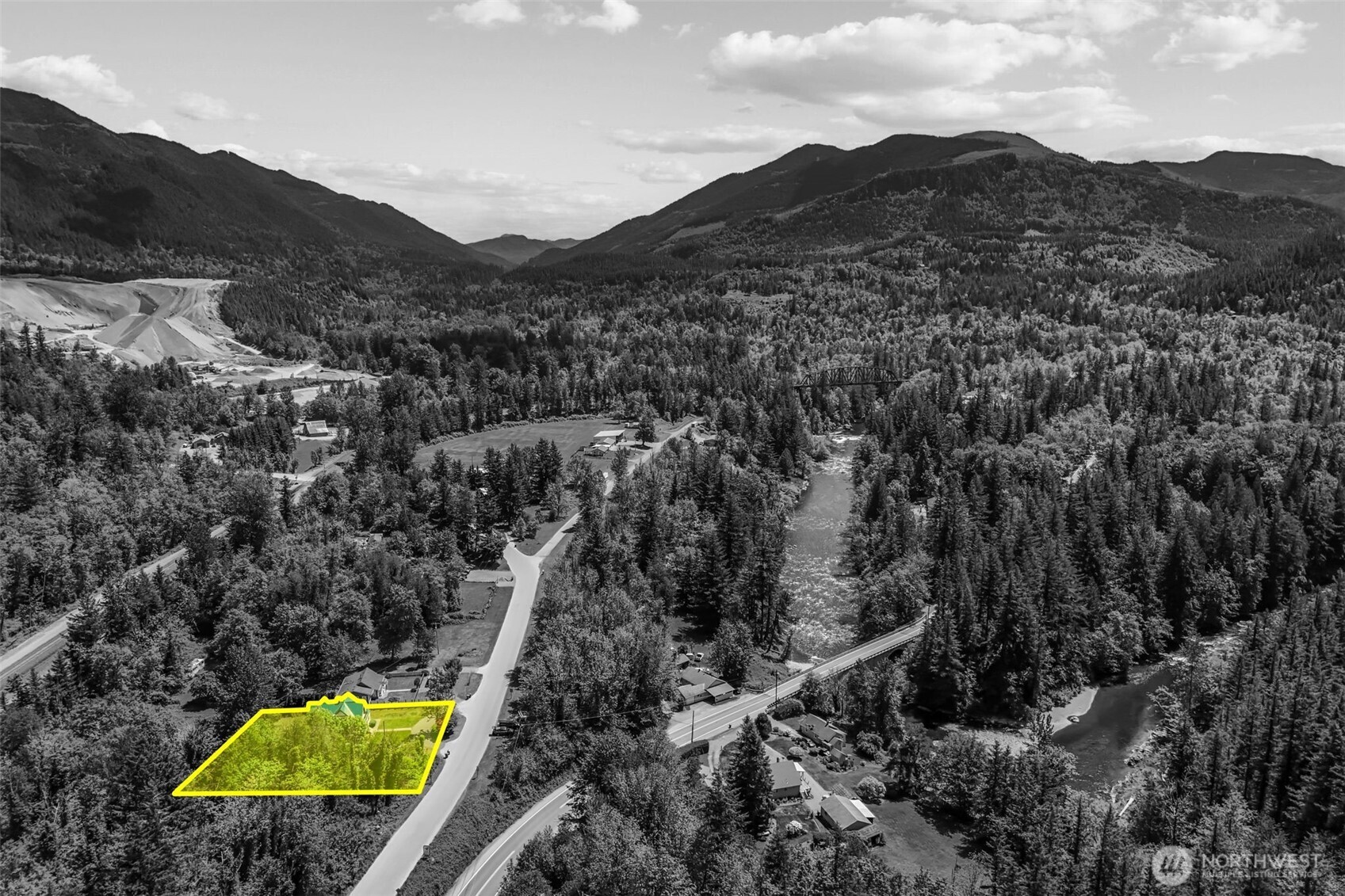33724 SE Hudson Road Ravensdale WA 98051