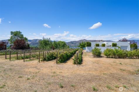 16 Westlund Drive Oroville WA 98844