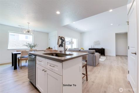 320 N Montana Street Moses Lake WA 98837