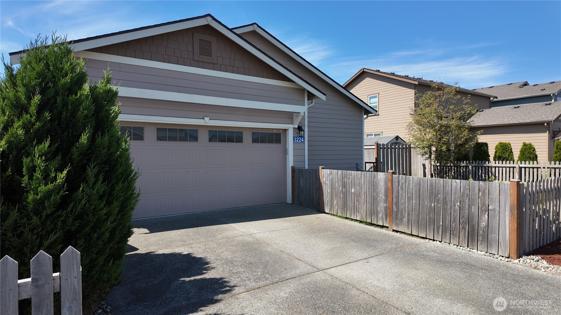 3224 Loch Ness Loop Mount Vernon WA 98273