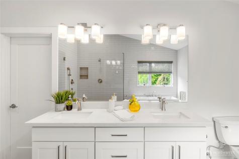 9226 25th Avenue NW Seattle WA 98117