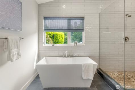 9226 25th Avenue NW Seattle WA 98117