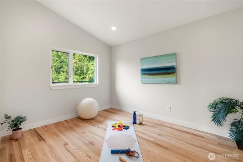 9226 25th Avenue NW Seattle WA 98117