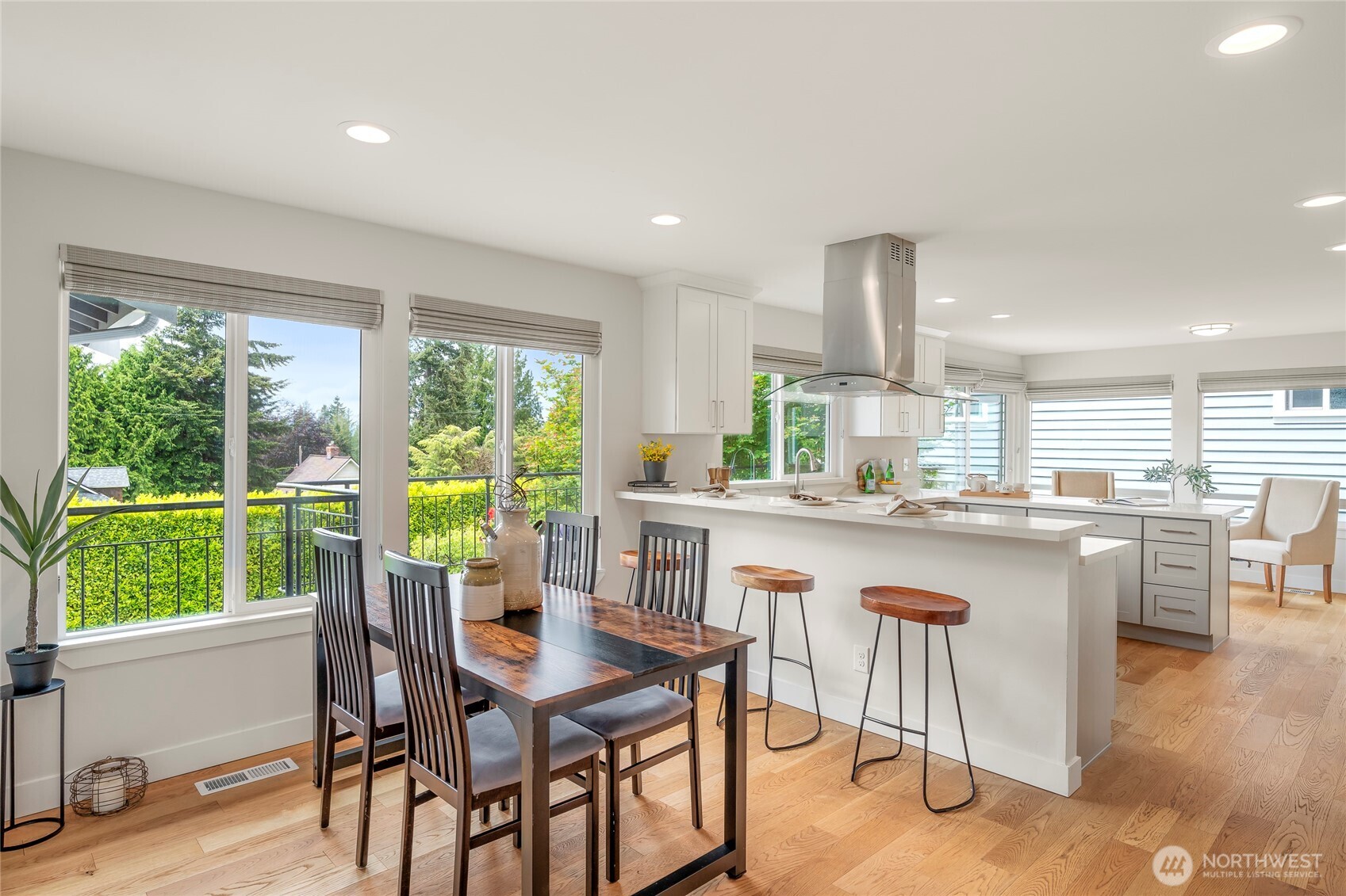 9226 25th Avenue NW Seattle WA 98117