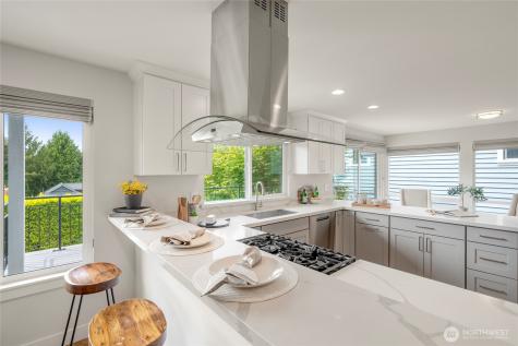 9226 25th Avenue NW Seattle WA 98117