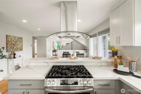 9226 25th Avenue NW Seattle WA 98117