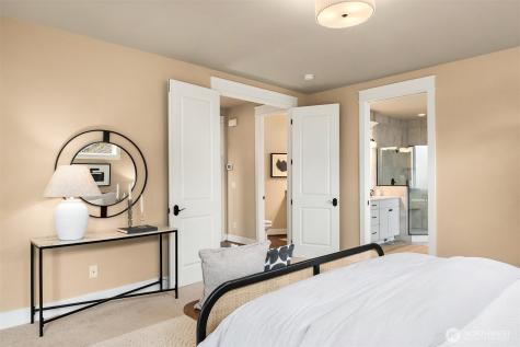 632 SW 185th Street Normandy Park WA 98166