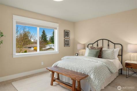 632 SW 185th Street Normandy Park WA 98166