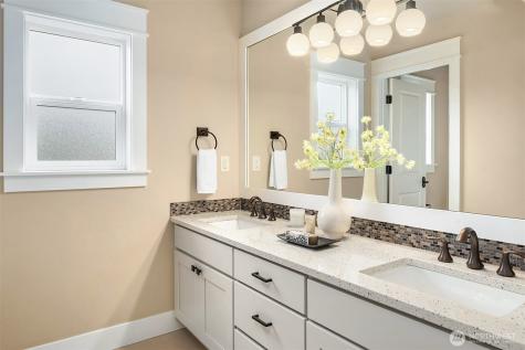 632 SW 185th Street Normandy Park WA 98166