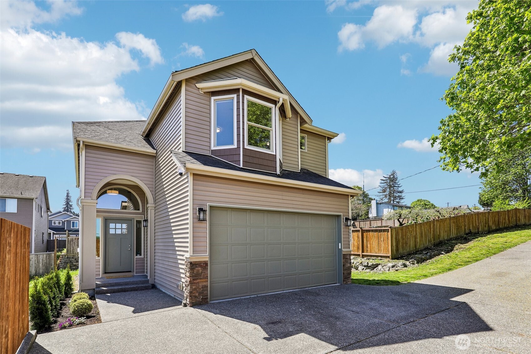 4051 E J Street Tacoma WA 98404