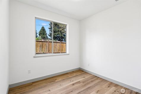 4051 E J Street Tacoma WA 98404