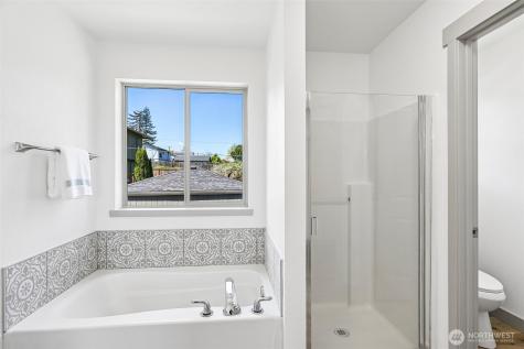 4051 E J Street Tacoma WA 98404