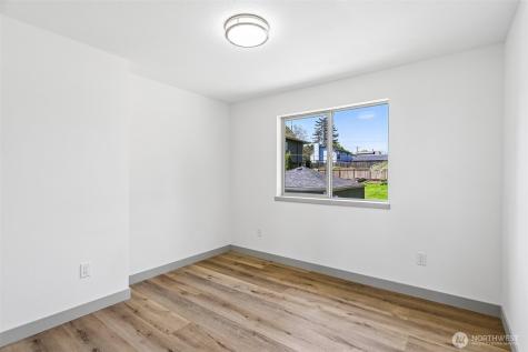 4051 E J Street Tacoma WA 98404
