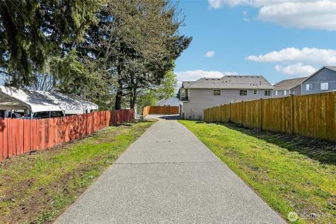 4051 E J Street Tacoma WA 98404