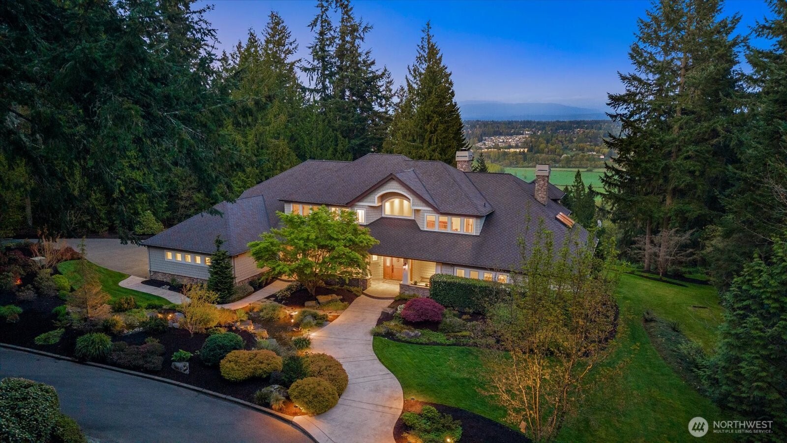 13748 242nd Avenue NE Woodinville WA 98077