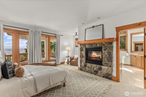 13748 242nd Avenue NE Woodinville WA 98077