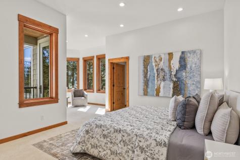 13748 242nd Avenue NE Woodinville WA 98077