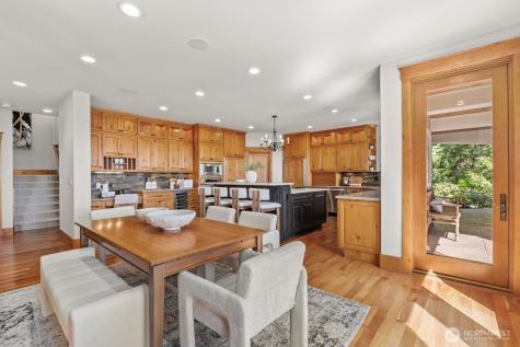 13748 242nd Avenue NE Woodinville WA 98077
