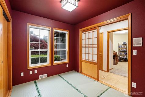 2121 90th Street E Tacoma WA 98445