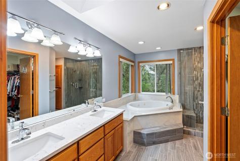 2121 90th Street E Tacoma WA 98445