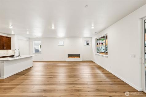 24323 13th Avenue SE Bothell WA 98021
