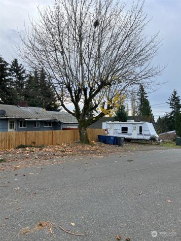 4304 179th SeaTac WA 98188