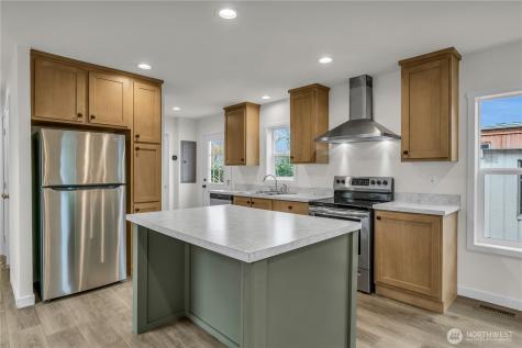 18117 32nd Avenue S Seatac WA 98188