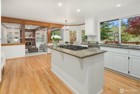 4708 227th Place SE Sammamish WA 98075