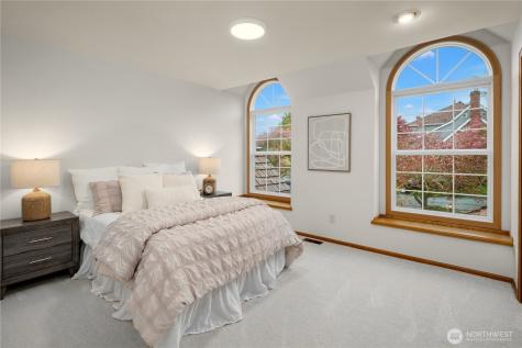 4708 227th Place SE Sammamish WA 98075