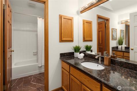 4708 227th Place SE Sammamish WA 98075