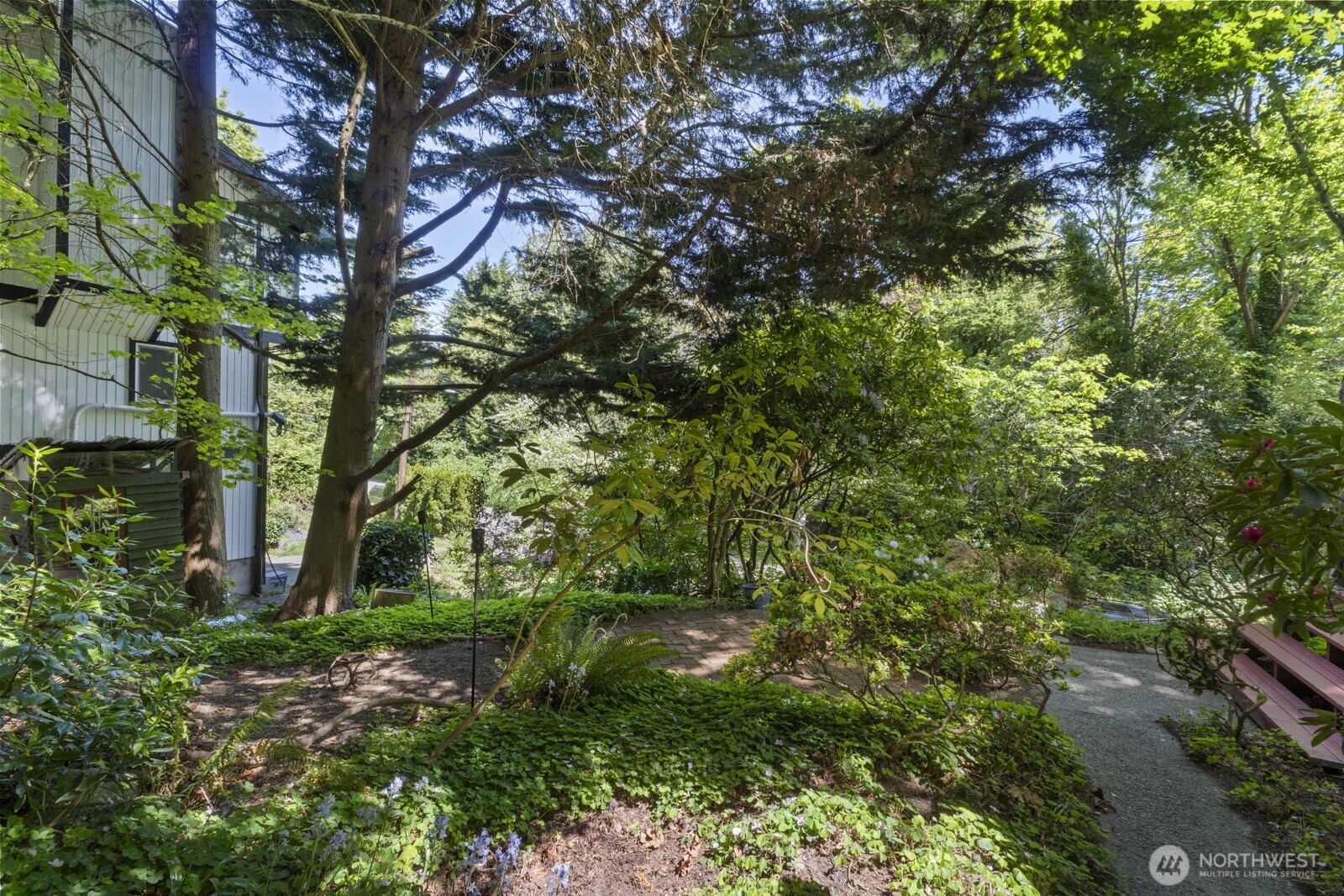 1919 32nd Avenue W Seattle WA 98199