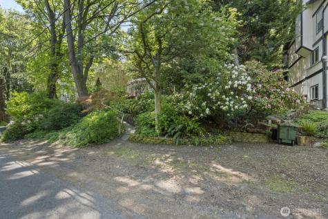 1919 32nd Avenue W Seattle WA 98199