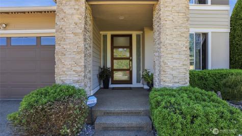 3709 NE 24th Street Renton WA 98056